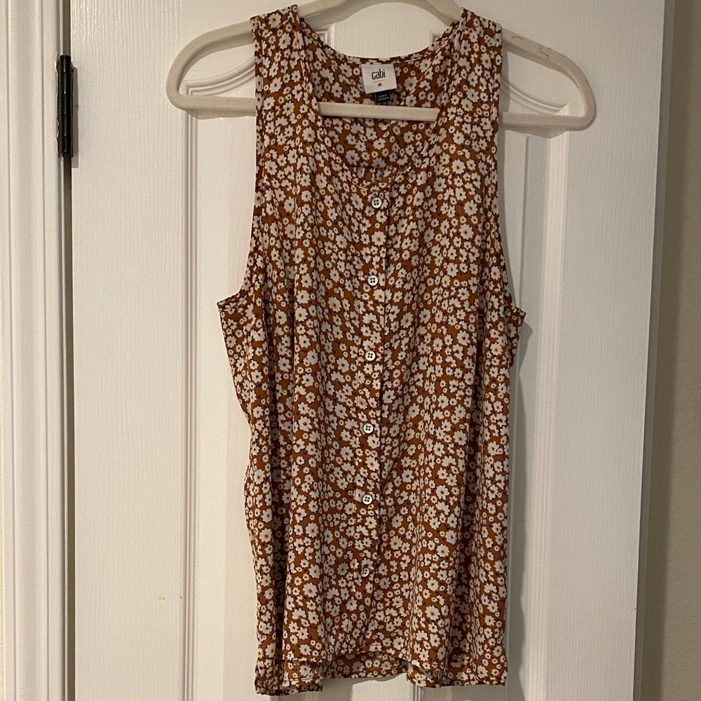 CAbi Rust Brown Daisy Button-Front Sleeveless Camisole